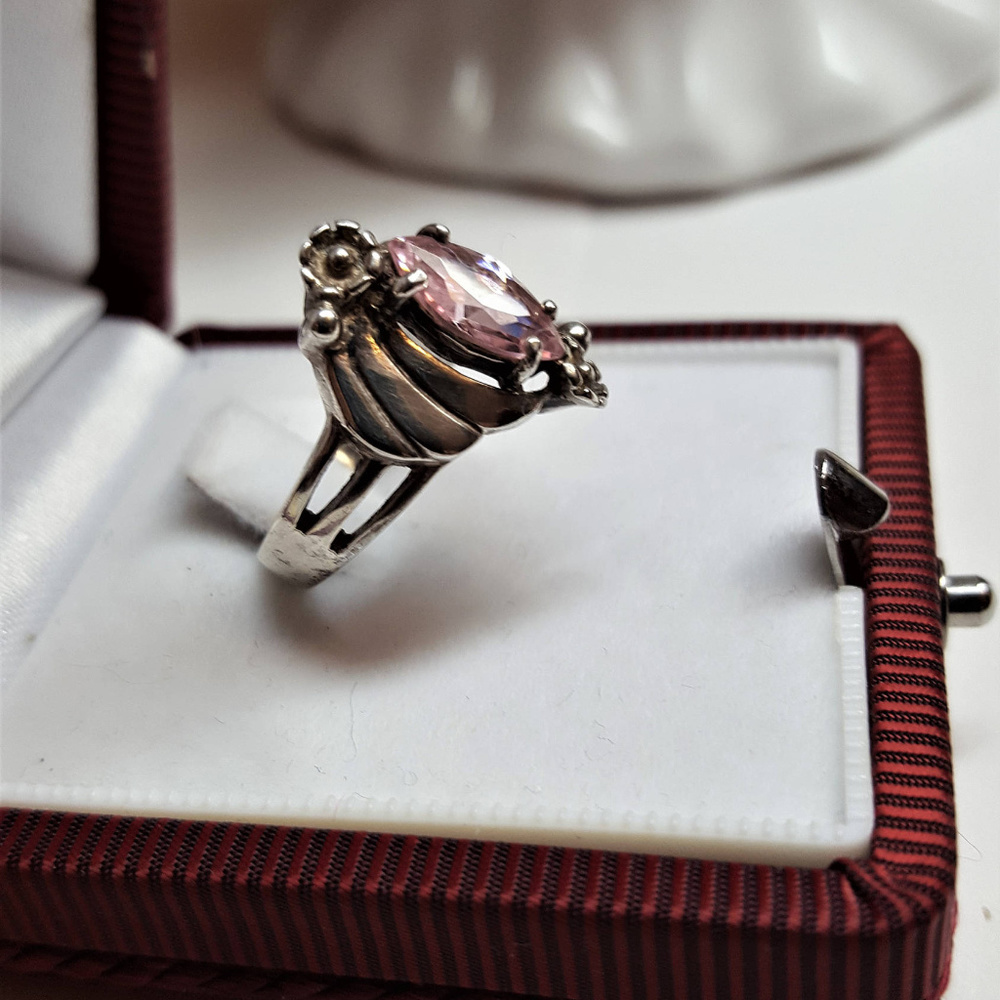 Promise Ring Pink Sim Sapphire Size 6 STERLING 925